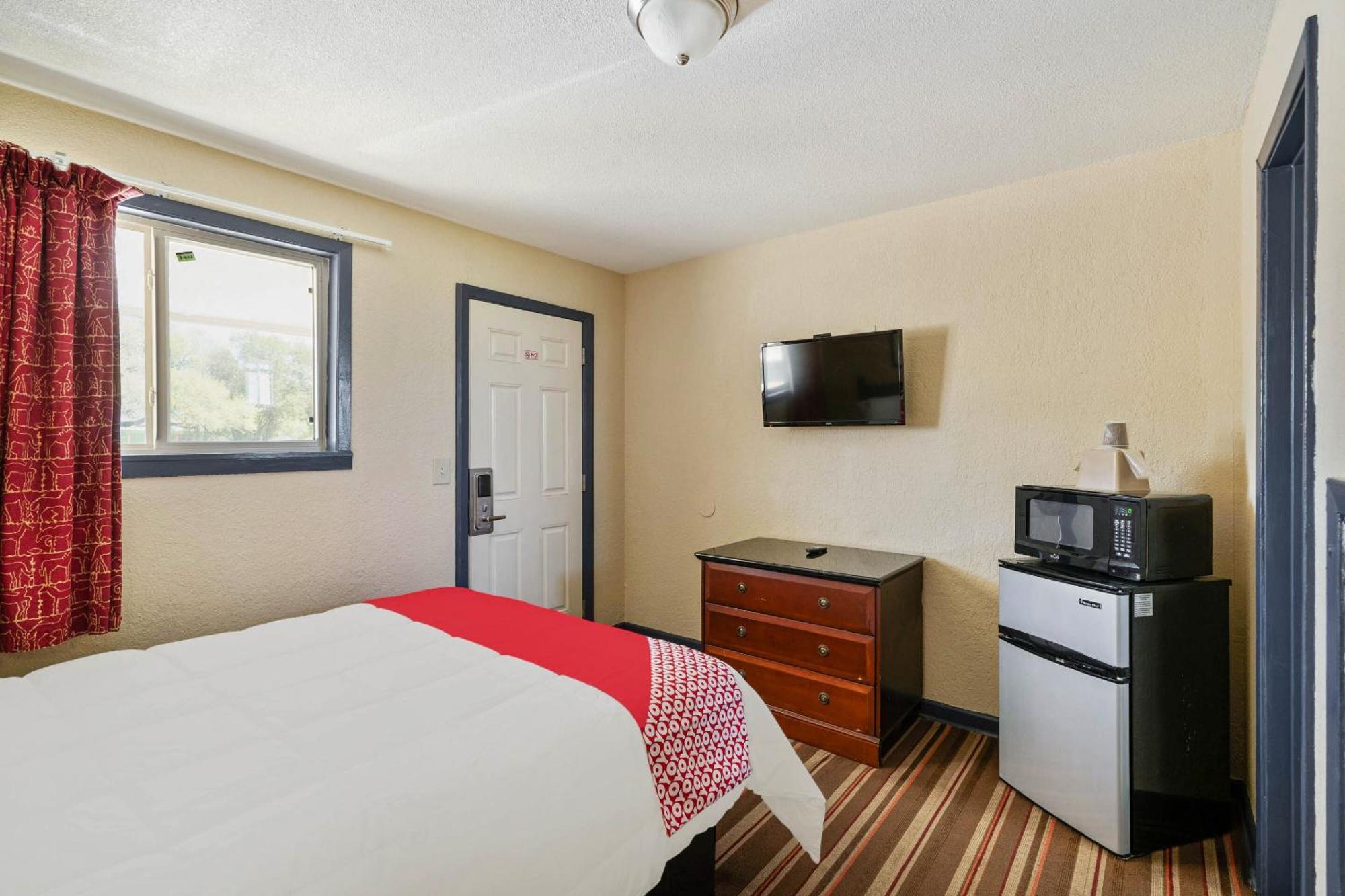 Oyo Hotel Luling Tx Downtown I-10/Us-90 Extérieur photo